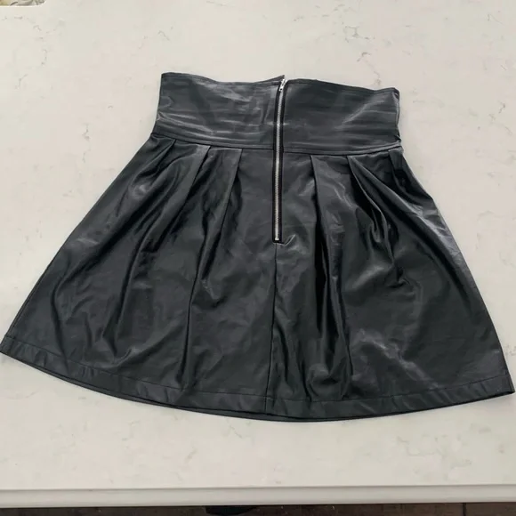 A-Line Pleather Skirt With Faux Corset (Size 4) - Picture 2 of 6